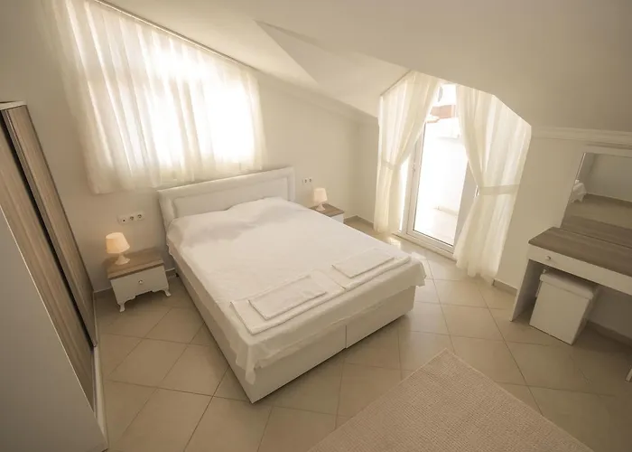 Stella Lux Apart & Residance Aparthotel 4*